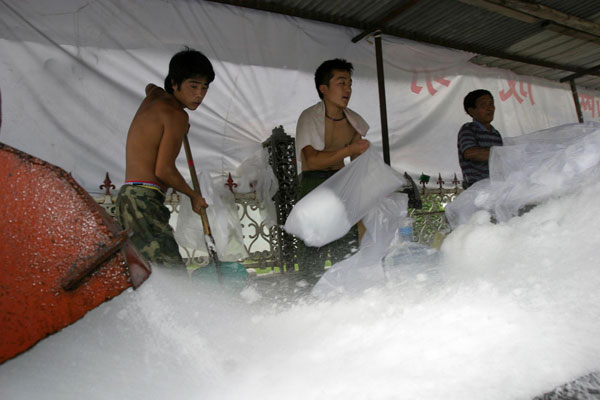 Beijingers must battle hot weather for 2 more days