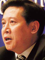 Ex-police officer sentenced in bribery case