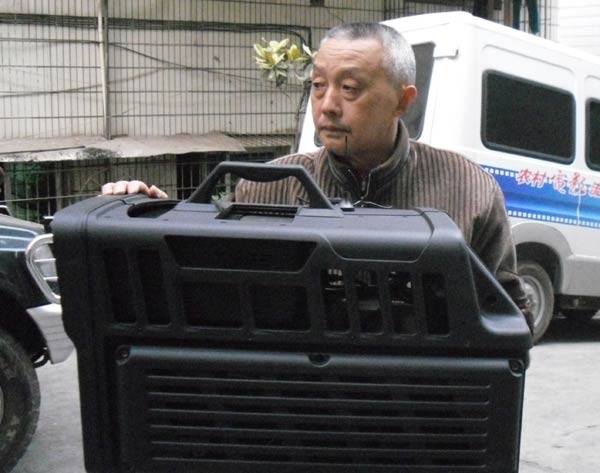 Projectionist threads final reel