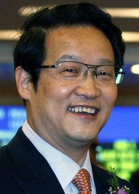 Financial officials changed in major reshuffle