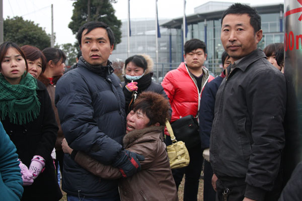 Drunken driver kills three in pileup