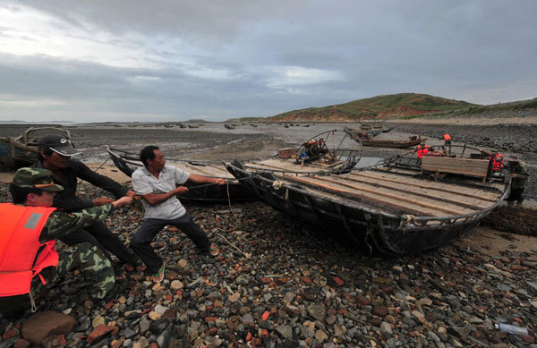 S China braces for tropical storm Talim