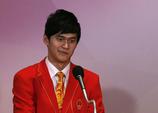 Mainland Olympics gold medalists meet HK fans