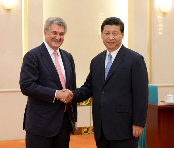 President Xi Jinping, right, meets Jesus Posada, president of the Spanish Congress of Deputies, in Beijing, July 5, 2013. Xi: China, EU should address disputes via talks