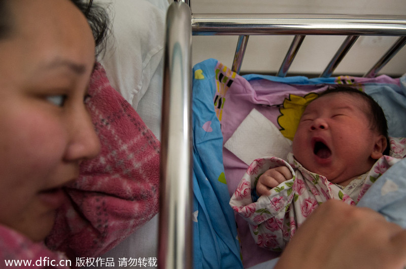 First two-child fertility policy baby in Anhui