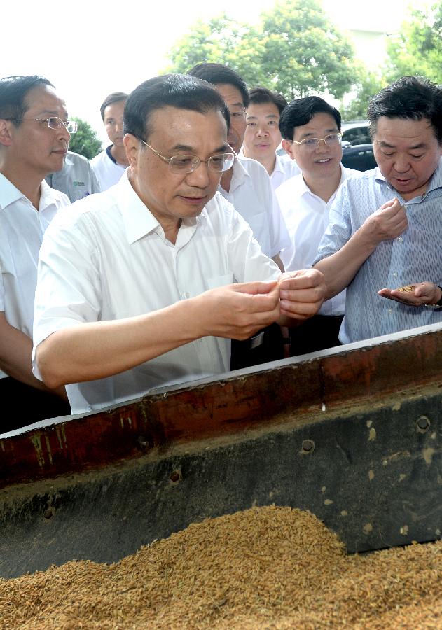 Premier Li stresses innovation-driven economic upgrading