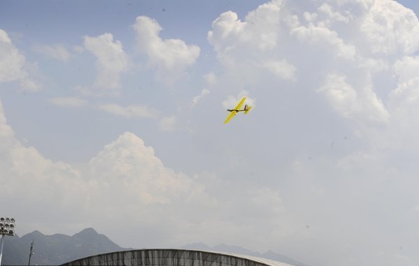 Aeromodelling enthusiasts spend summer at school
