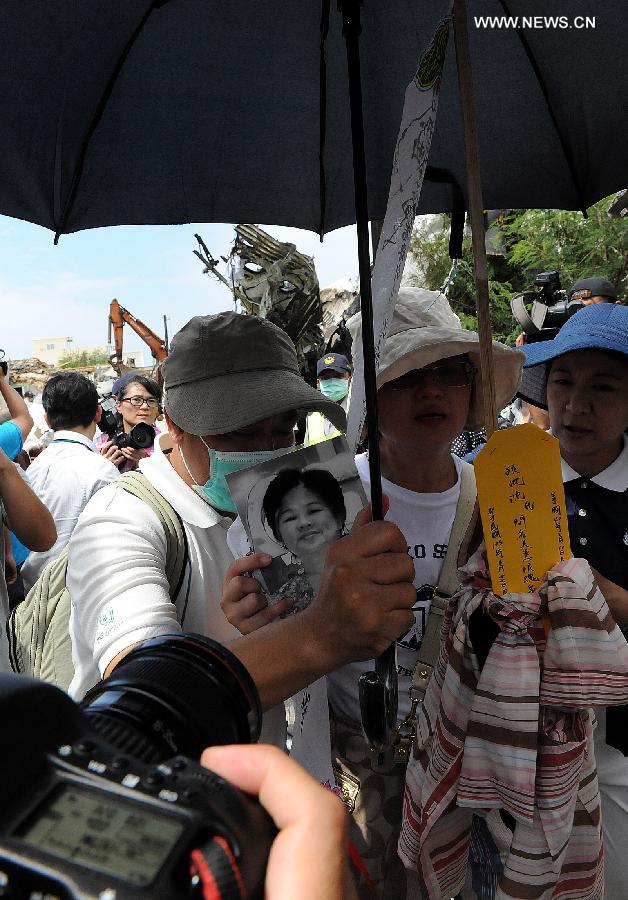 Memorial service held for Taiwan plane crash victims