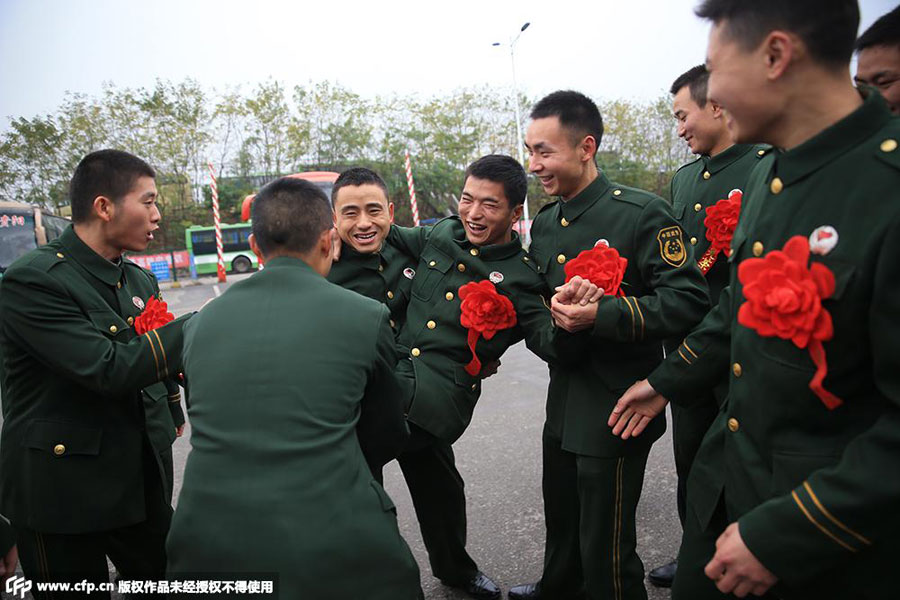 Post-90s get transformed after two-year military life