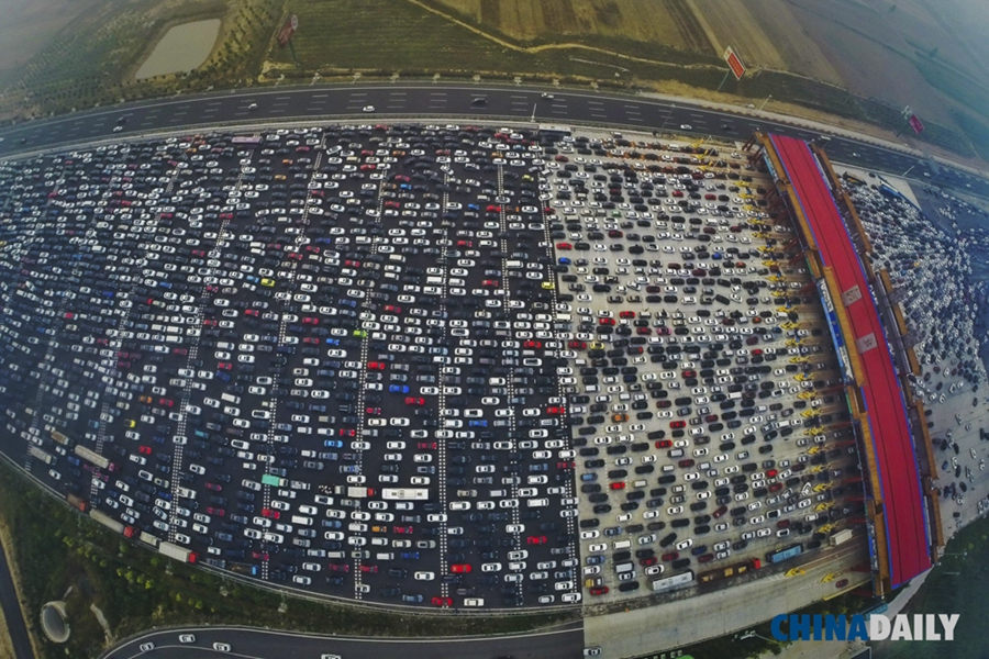 China Daily Pictures of the year 2015: Triumphs, tragedies & life's little moments