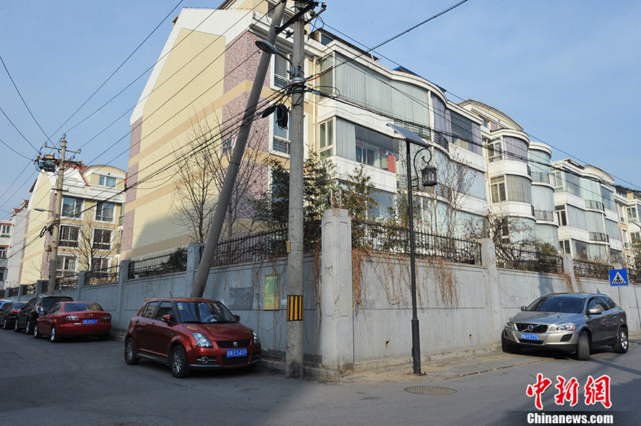 Beijing's closed communities to open up