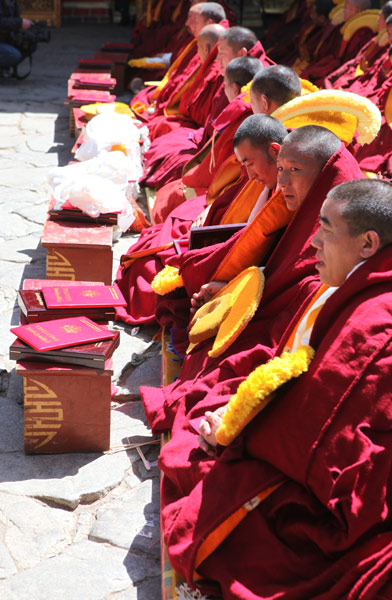 Eleven monks pass highest Tibetan Buddhism exam