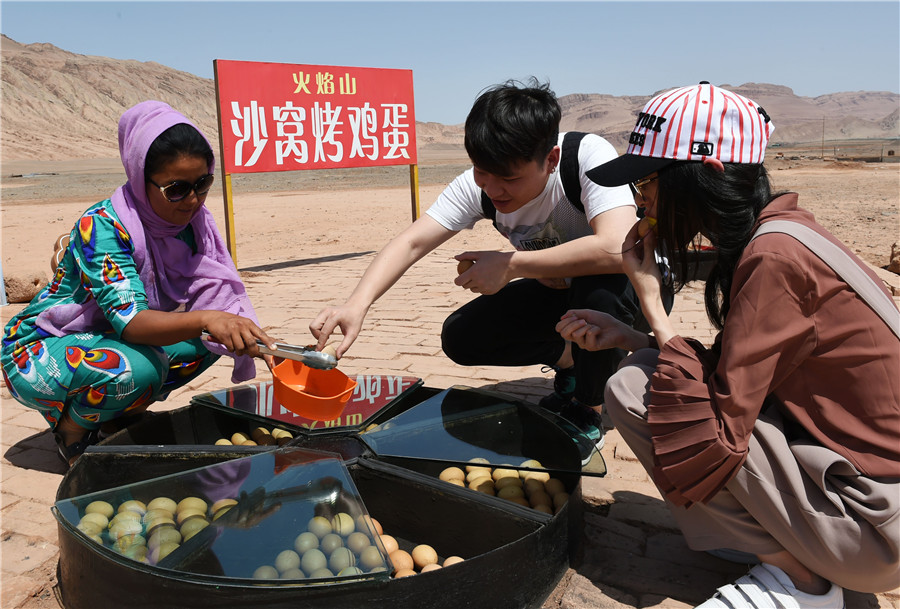 Scorching heat strikes cities around China