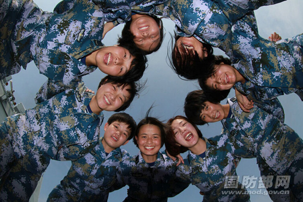 Female soldiers on Frigate Jingzhou