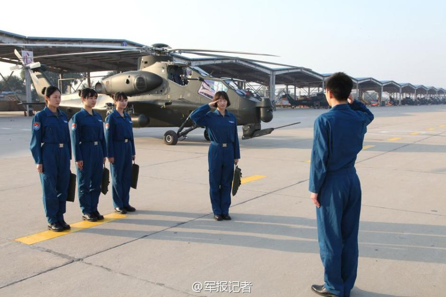 First five female attack helicopter pilots for PLA Army ready for action
