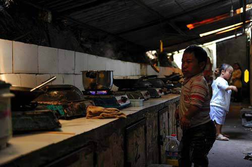 Kunming Dwarf Park: Empowering or discriminatory