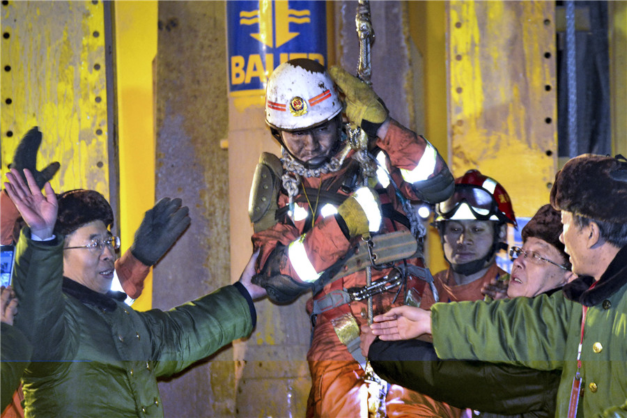 Caught on camera: From the pages of China Daily, a colorful look back at 2016 in pics