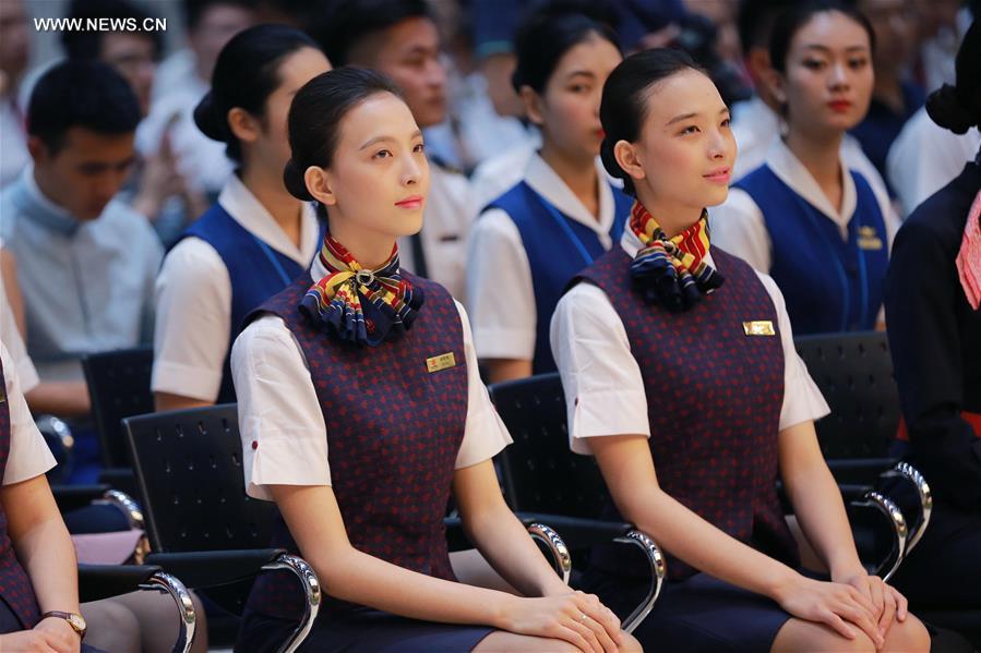 Students graduate from Civil Aviation University of China