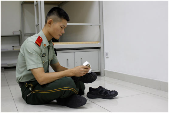 Soldiers say goodbye to military life