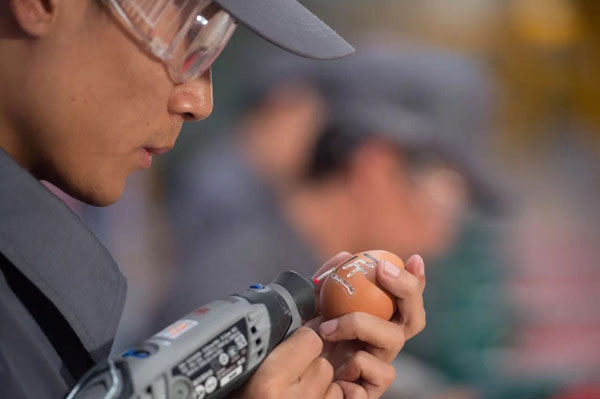 Workers display skills at competition