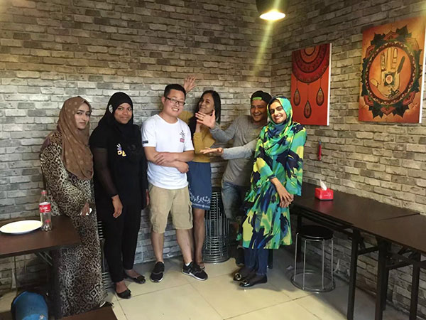 Chinese man serves feeling of home, friendship in Indian restuarant