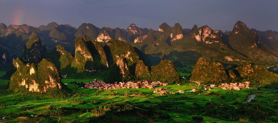 S China's karst climbs to World Heritage List