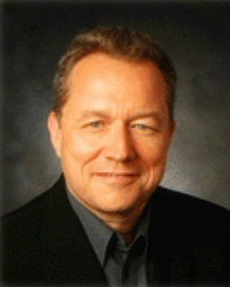 好萊塢著名制片人邁克爾•安德林擔任FIRST訓練營講師