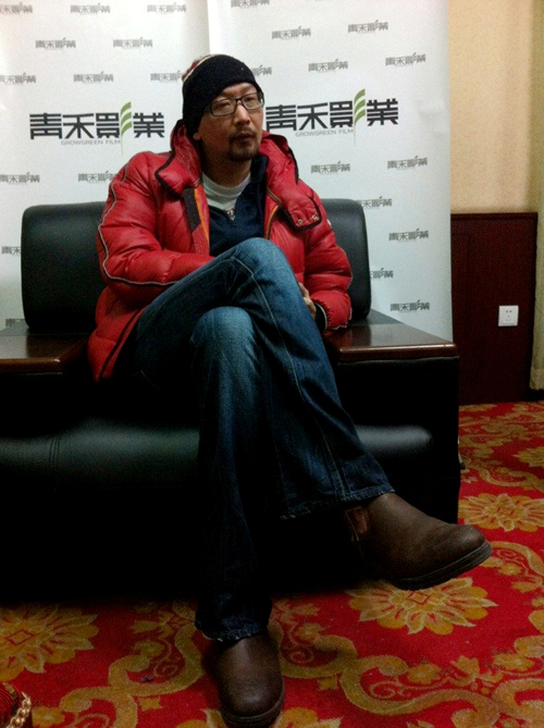 天上掉餡餅，砸中“愛國詩人”孔二狗