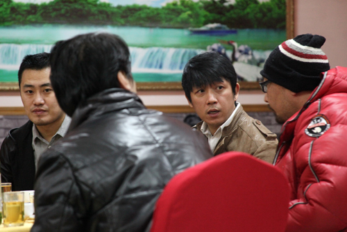 天上掉餡餅，砸中“愛國詩人”孔二狗