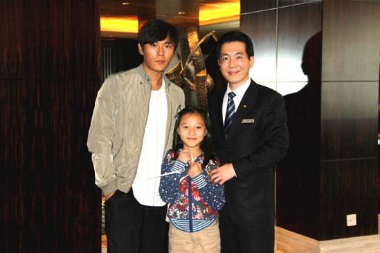 首部中法都市倫理電影《夜鶯》舉行開機(jī)儀式