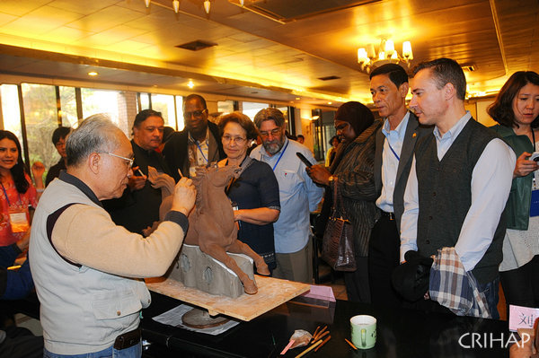 “歡樂春節(jié)”與傳統(tǒng)節(jié)日的保護與弘揚高級研修班