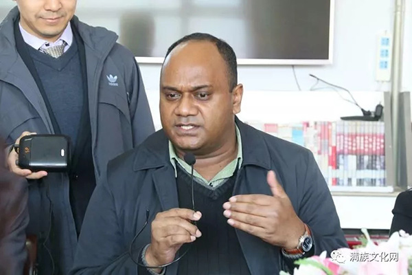 聯合國教科文組織參觀考察滿族小學