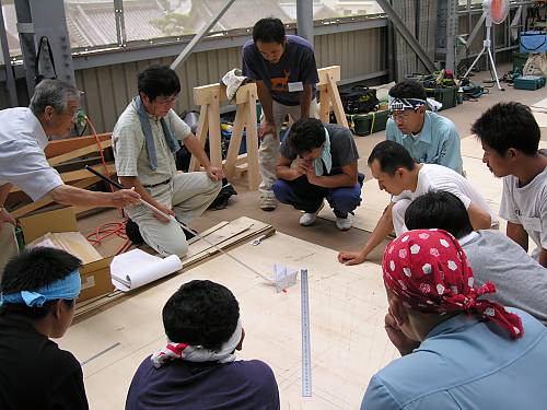 4月25至26日：不限成員名額政府間工作組召開會議，進一步討論名錄列入機制