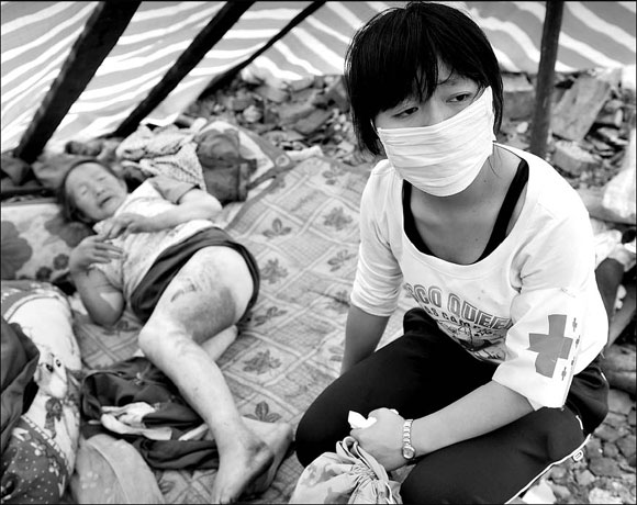 Quake jolts people's attitude toward life