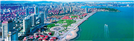 Port city shifts from red wine to 'blue' tourism