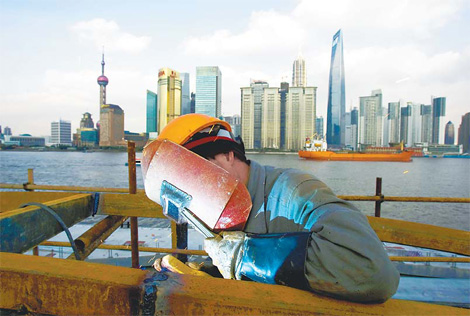 Investors shrug off bubble talk