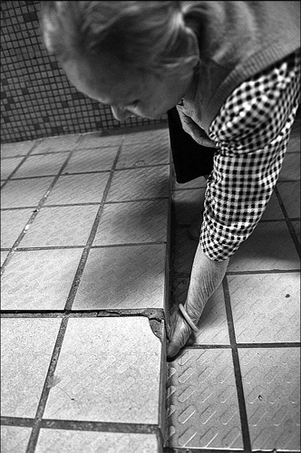 Railway construction leads to sinking residential land