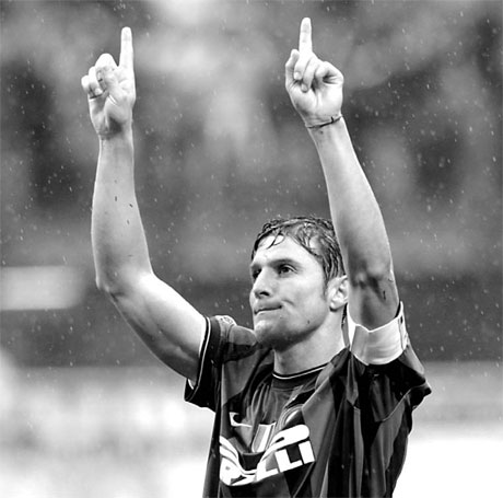 Inter Milan on brink of second step to historic treble