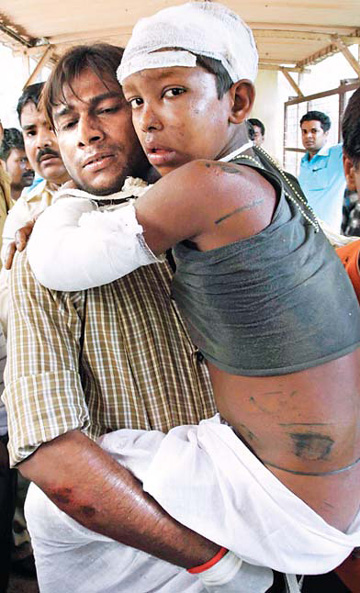 61 killed in deadly India train collision