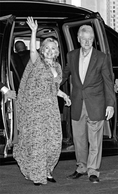 Chelsea's hush-hush bash: Clintons host influx of celebrity guests