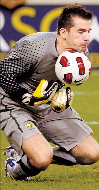 New-look Brazil beats US 2-0