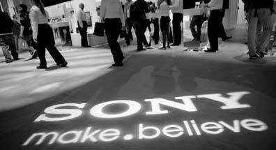 Strong yen hammers profits, jobs