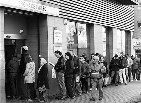 Spain's job woes continue as tourism season starts