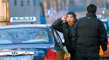 Taxi shortage means passengers are fare game