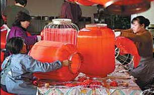 Praise the Red Lantern