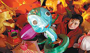 Praise the Red Lantern