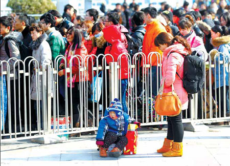 Snow, rain add to travel pressure