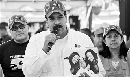 Chavez supporters buoyed by photos