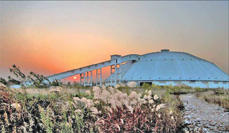 Building while reflecting