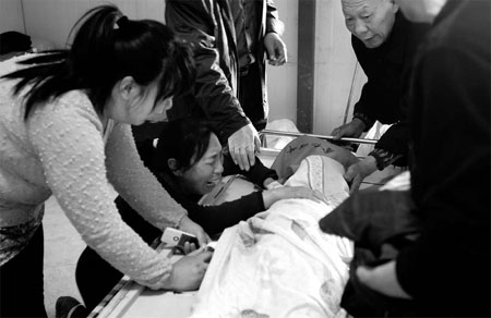 Two preschool girls die from poisoning